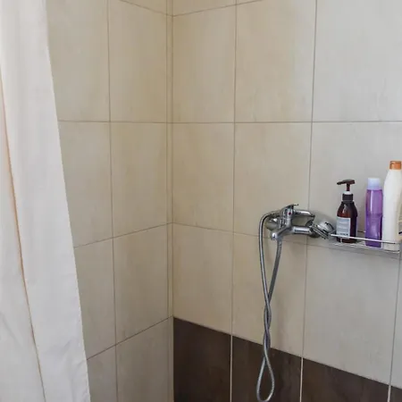 Apartamento Beachfront Rio Escape - Luxurious Coastal Retreat Patras