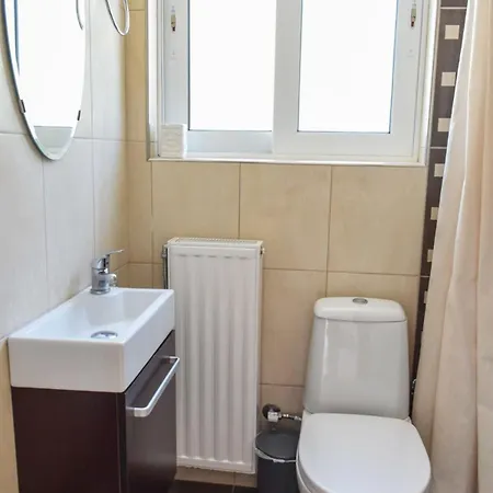 Rio Beachfront Escape - Luxurious Coastal Retreat פאטרה