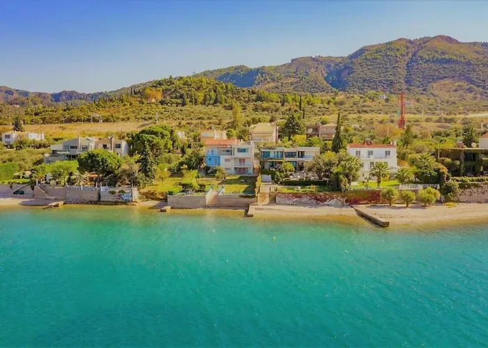 Rio Beachfront Escape - Luxurious Coastal Retreat