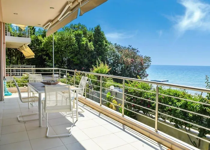 Beachfront Rio Escape - Luxurious Coastal Retreat * Патра