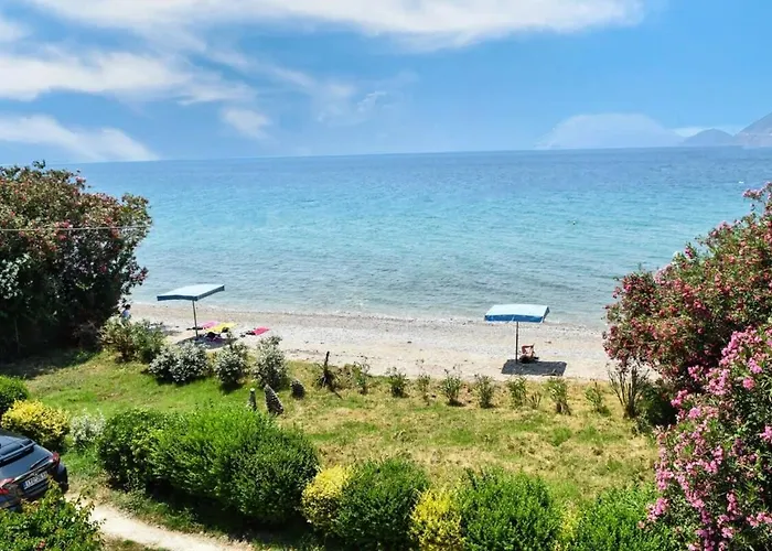 Beachfront Rio Escape - Luxurious Coastal Retreat * Патра